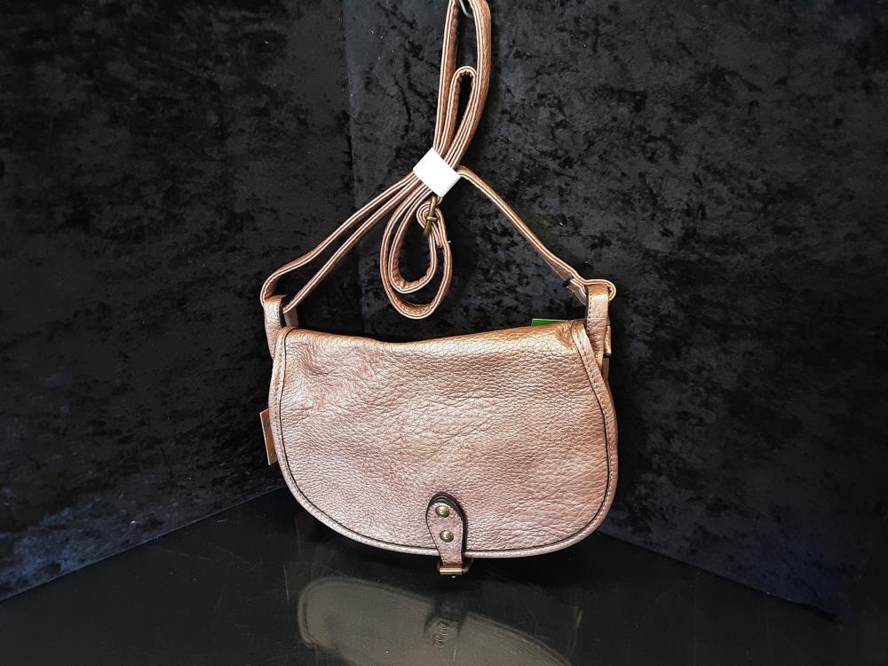 SAC A MAIN BANDOULIERE MM COLORIS CHAMPAGNE TAUPE