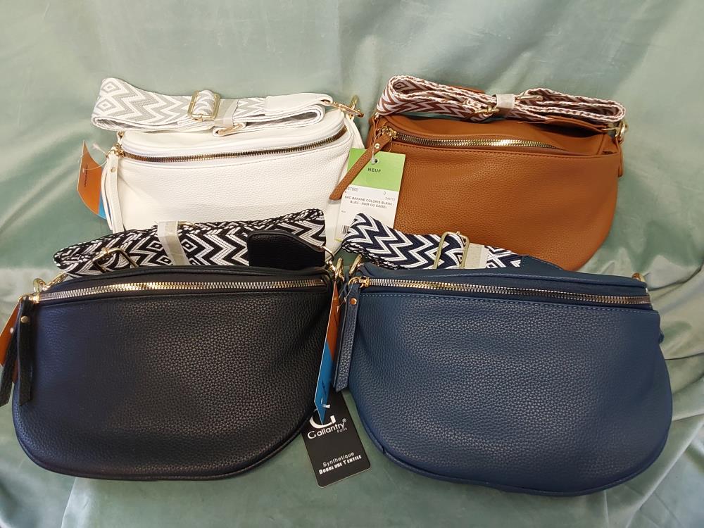 SAC BANANE COLORIS BLANC - BLEU - NOIR OU CAMEL