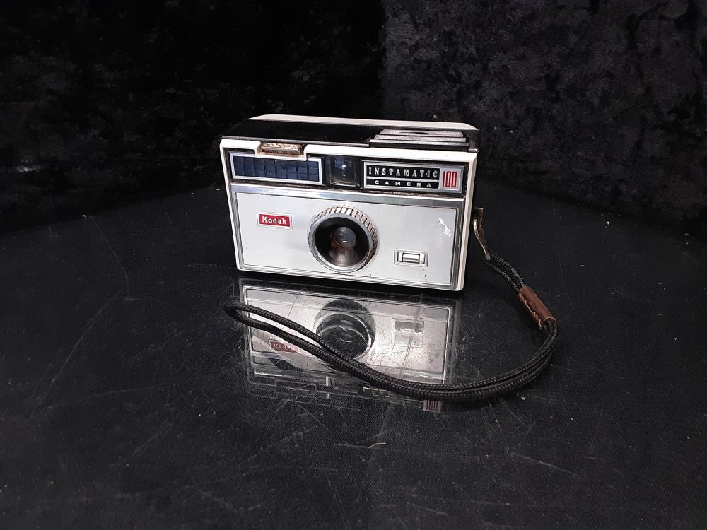 APPAREIL PHOTO ANCIEN KODAK INSTAMATIC 