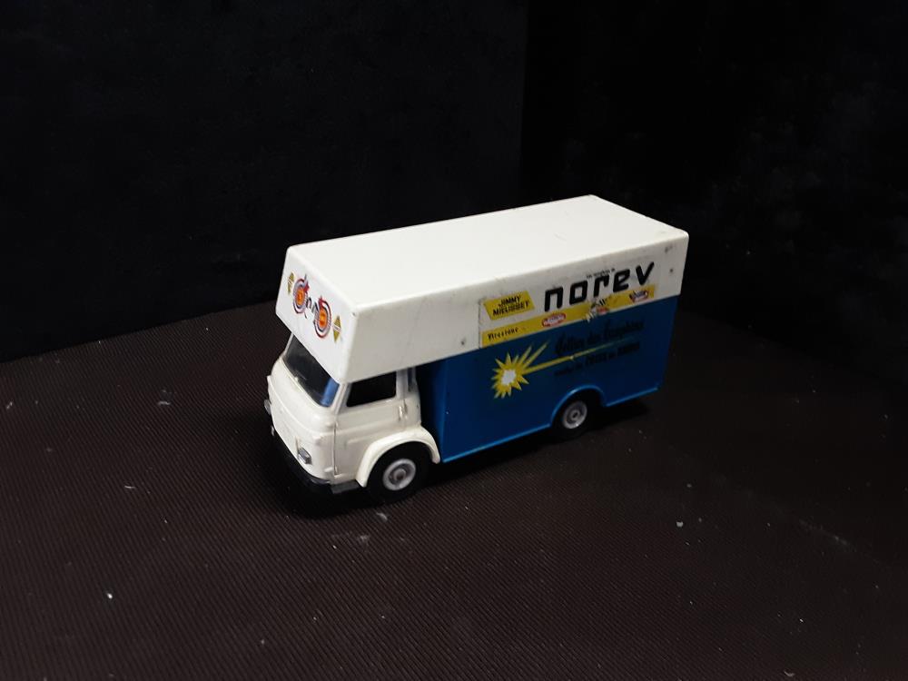 CAMION NOREV