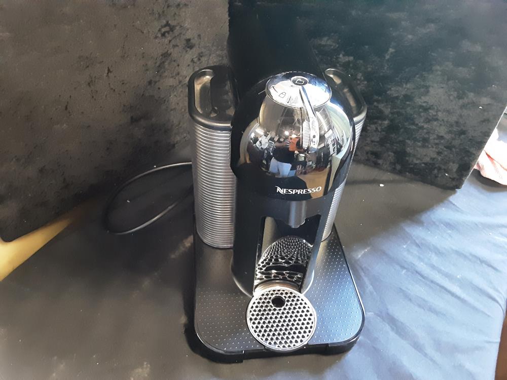 CAFETIÈRE NESPRESSO VERTUO