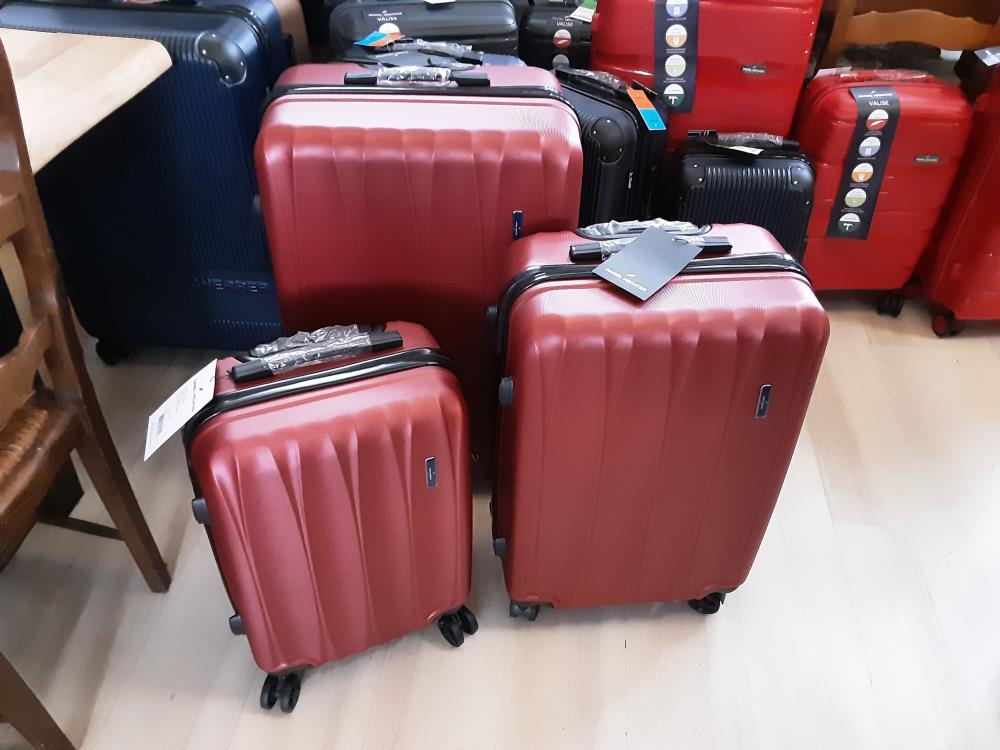 VALISE DUBAI DHV GM - DANIEL HECHTER - ABS - 4X2ROUES COLORIS BORDEAUX