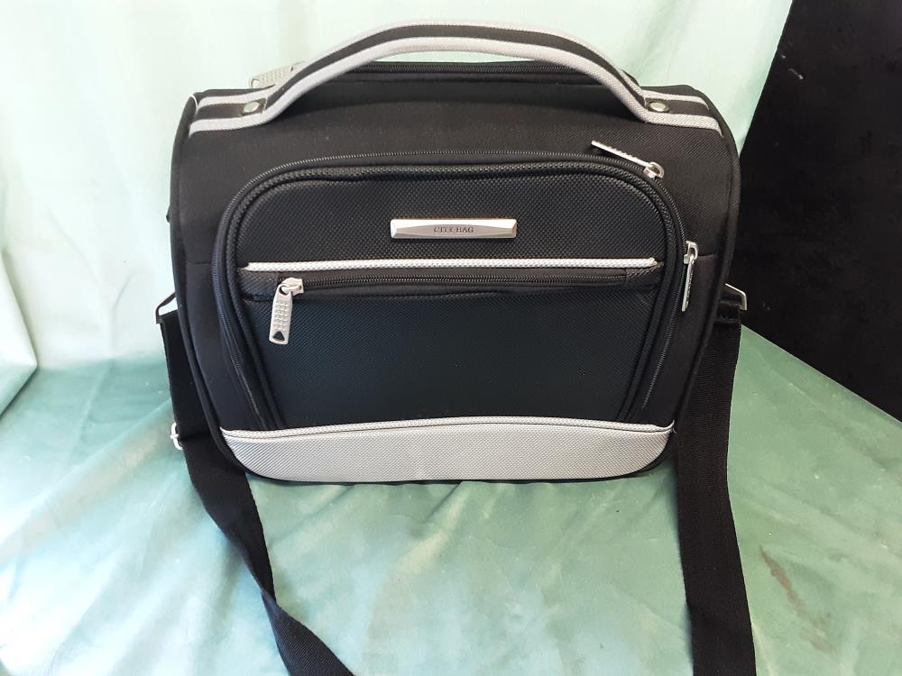 VANITY CITYBAG PM GRIS ET NOIR 