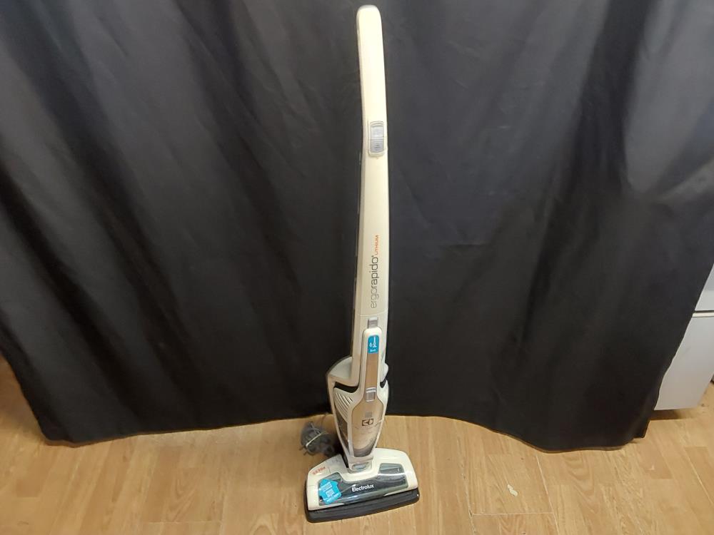 ASPIRATEUR BALAI ELECTROLUX