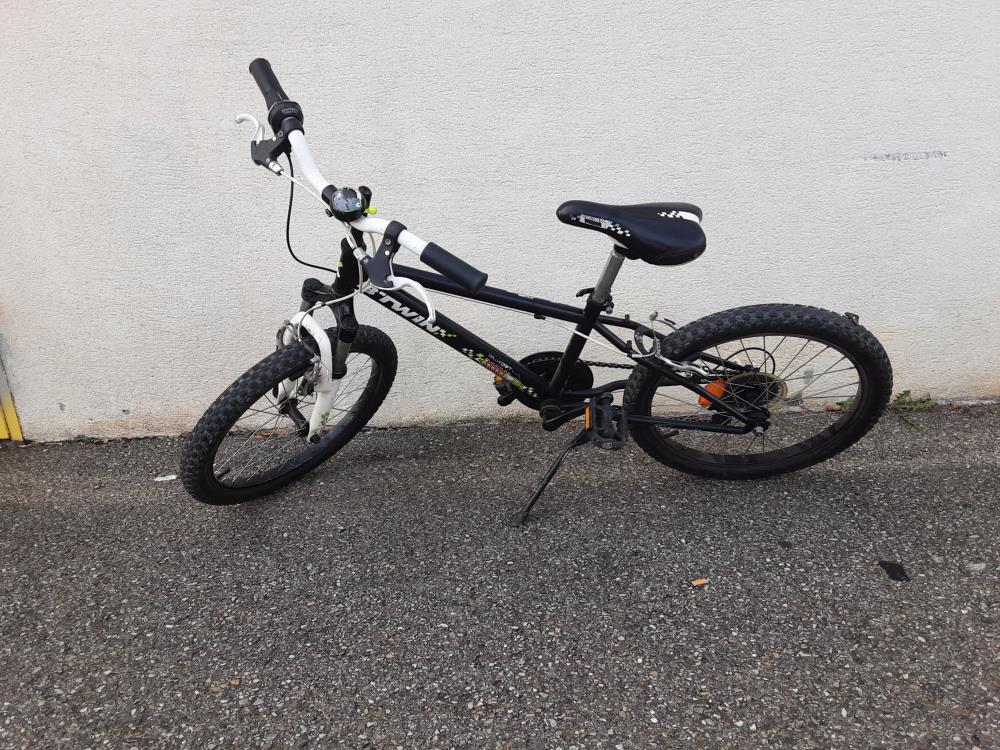 VELO ENFANT 20P B- TWIN