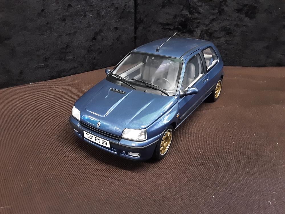 VOITURE MINIATURE CLIO WILLIAMS 1/18 NOREV 