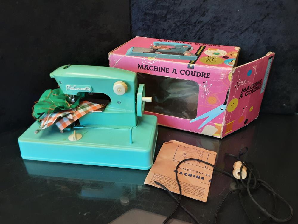 MACHINE A COUDRE POUR ENFANT 