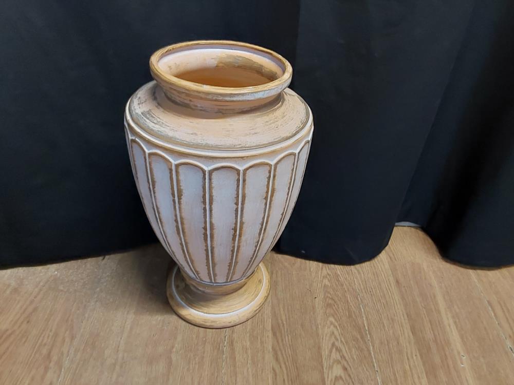 VASE GM A FACETTES BEIGE