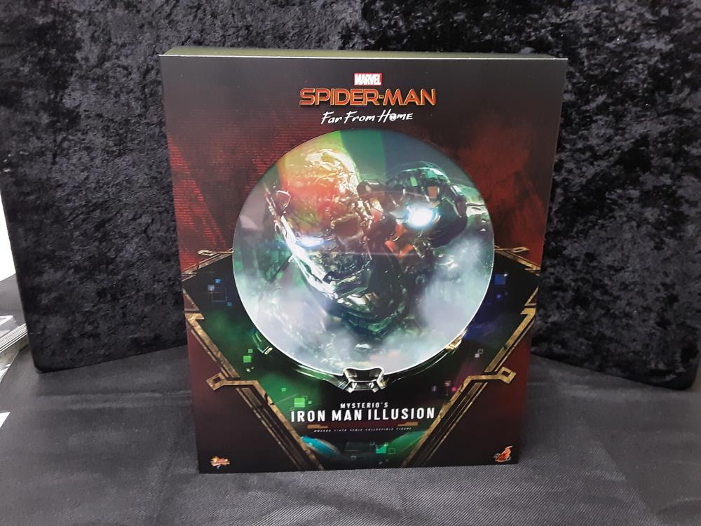 FIGURINE HOT TOYS SPIDER-MAN FAR FROM HOME " IRON MAN ILLUSION MMS580