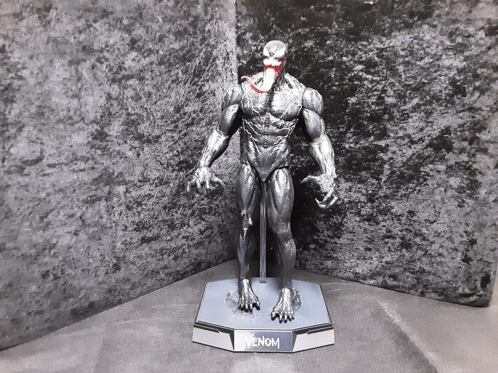 FIGURINE HOT TOYS VENOM " VENOM " MMS 590