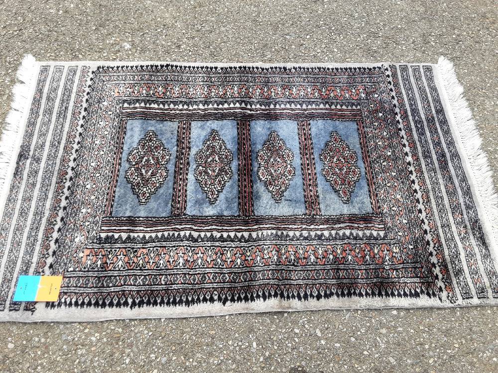 TAPIS 3 LAINE ET SOIE BLEU GRIS 