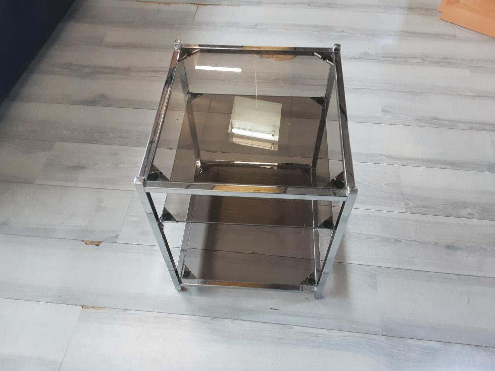 TABLE BASSE M-A PLATEAU EN VERRE