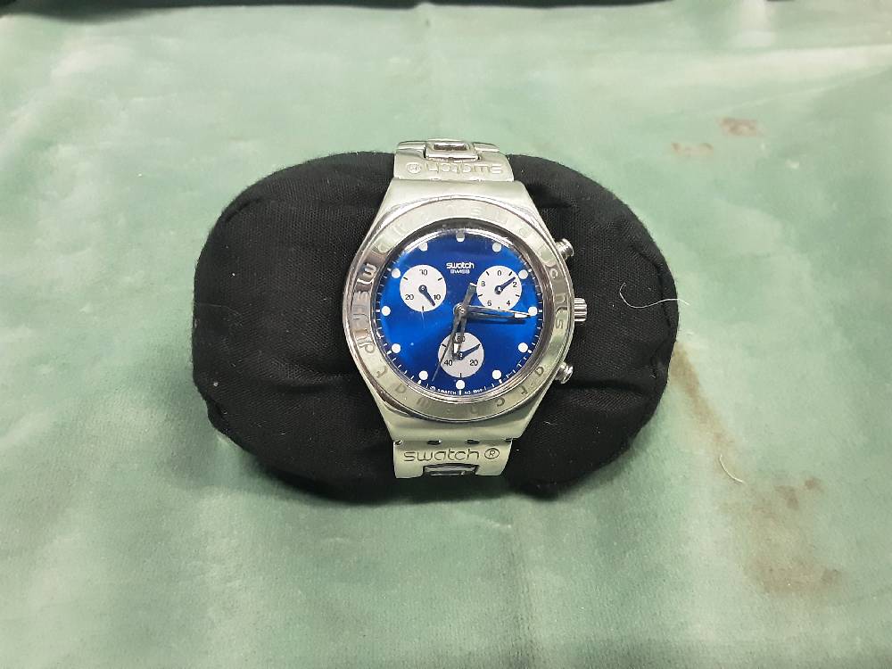 MONTRE SWATCH SWISS ARGENTEE BLEUE