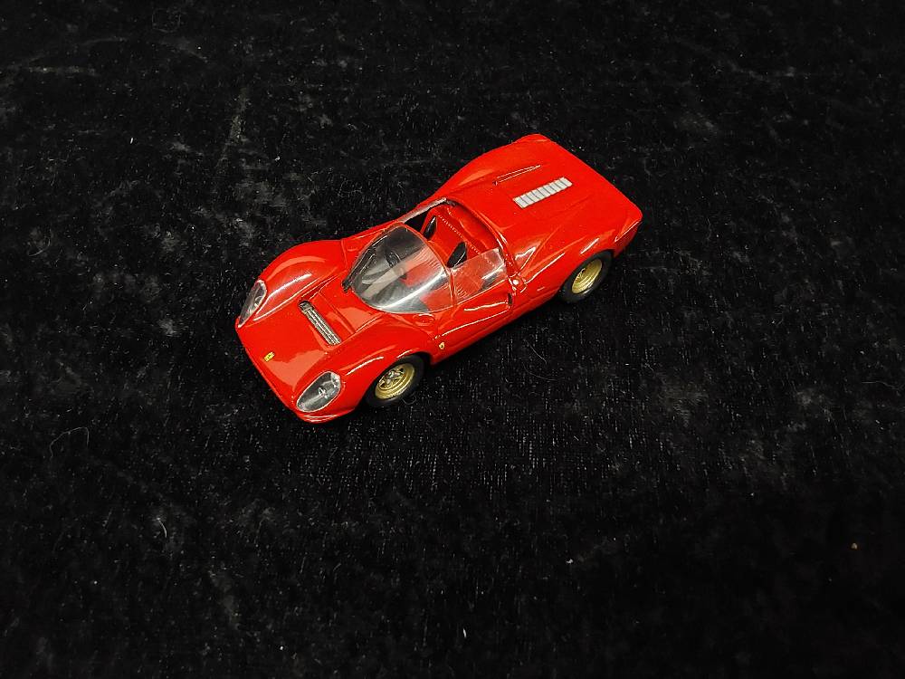 FERRARI 330 P4 1/43