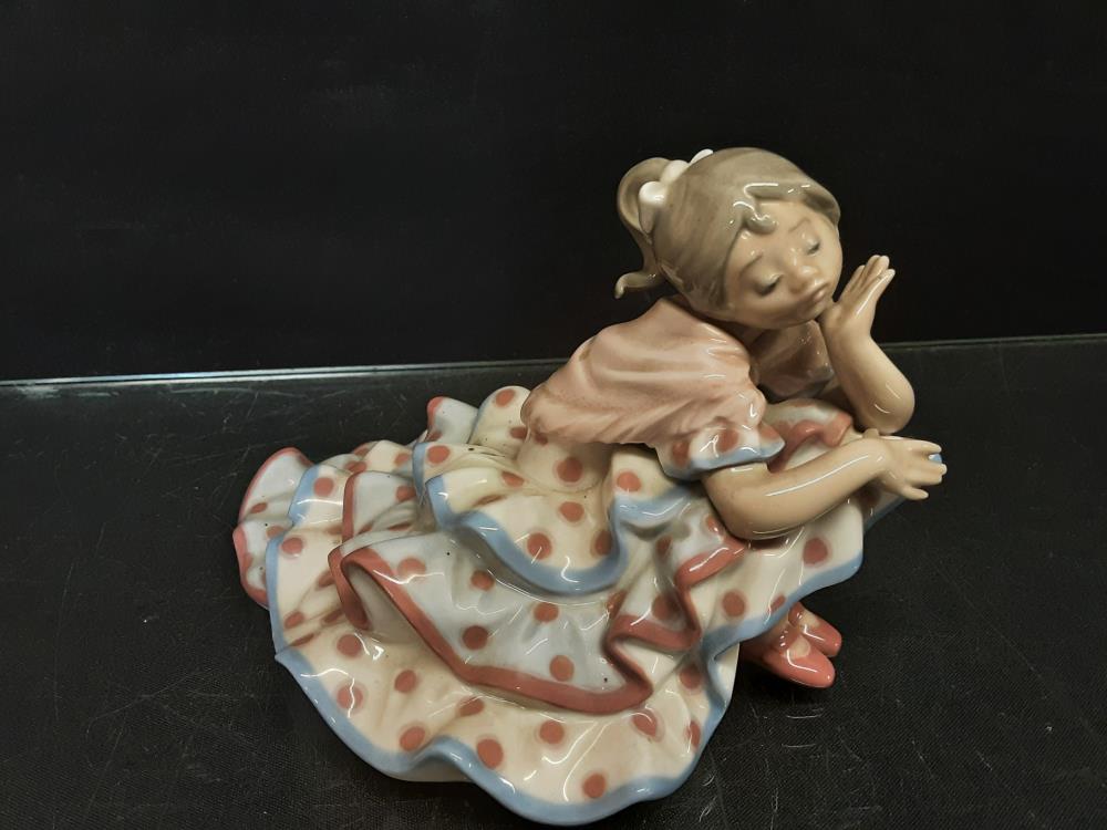 STATUETTE LLADRO DANSEUSE FLAMENCO 