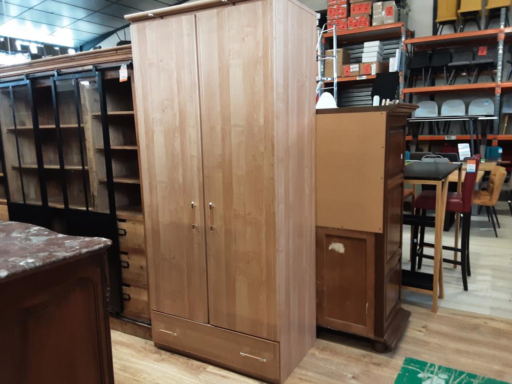 ARMOIRE 2 PORTES 1 TIROIR PENDERIE