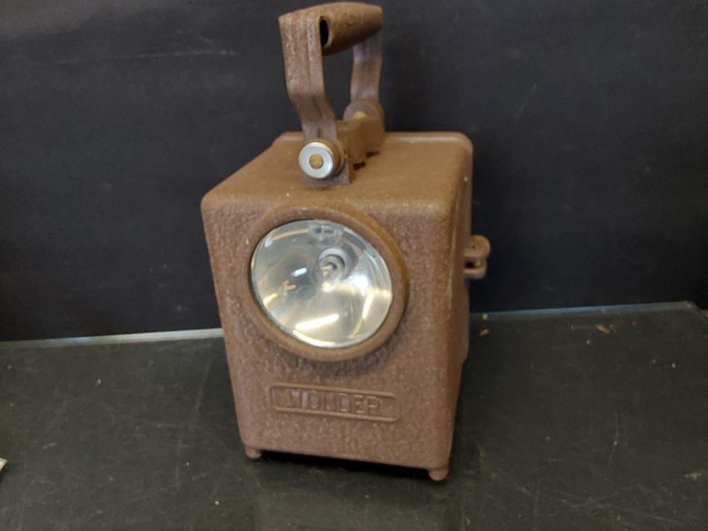 LAMPE A PORTER WONDER