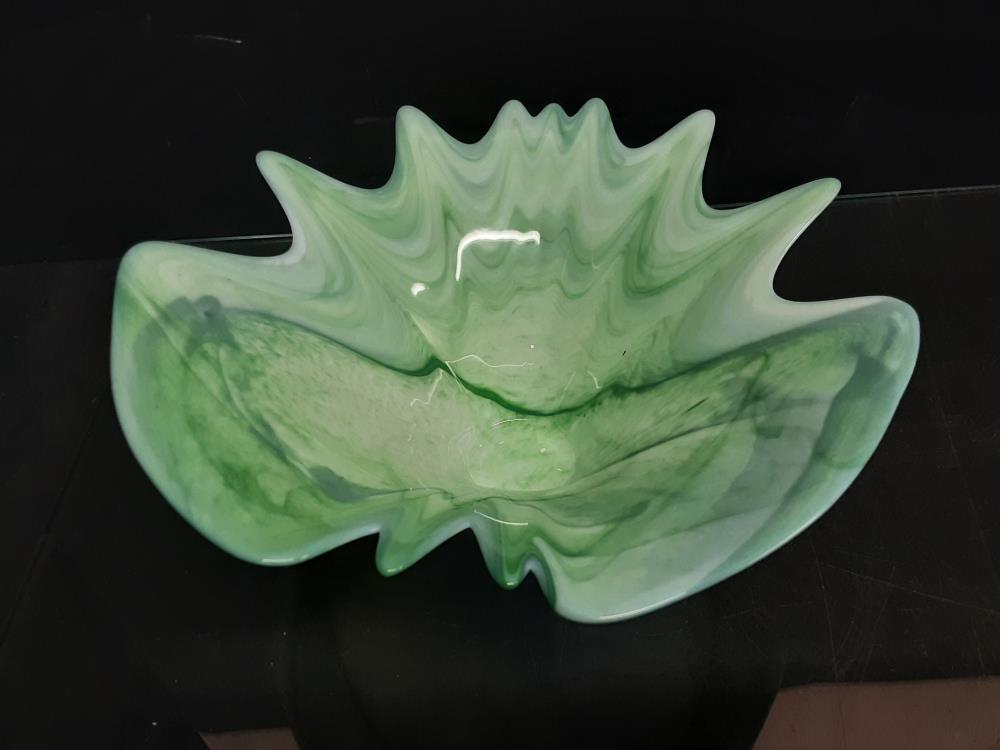 COUPELLE EN VERRE VERT