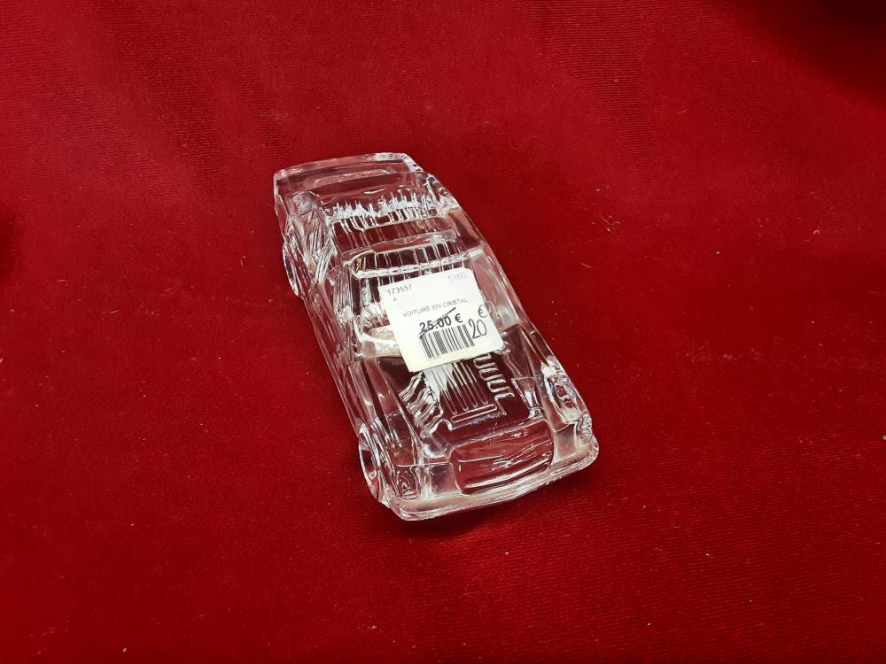 VOITURE EN CRISTAL 
