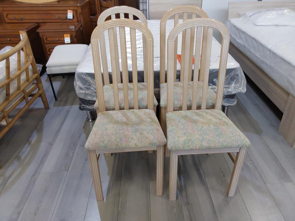 LOT DE 4 CHAISES BOIS ASSISE TISSUS