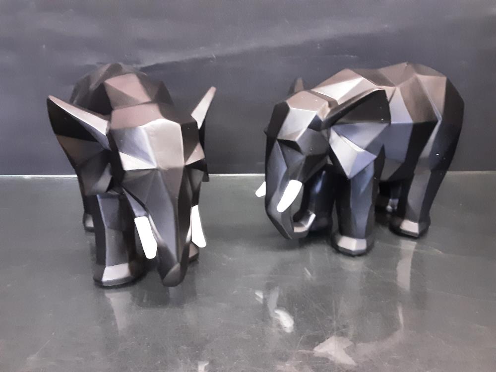 ELEPHANT ORIGAMI NOIR