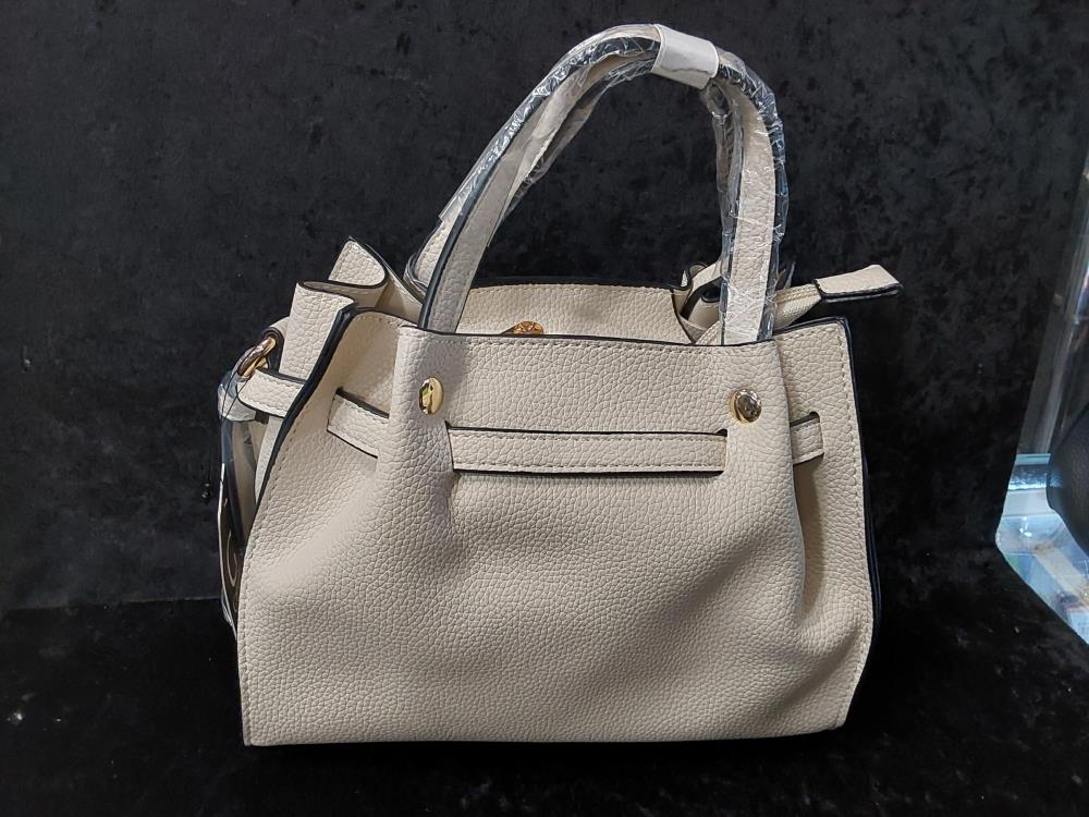SAC A MAIN PM STYLE BOURSE AVEC BANDOULIERE BEIGE R-1978