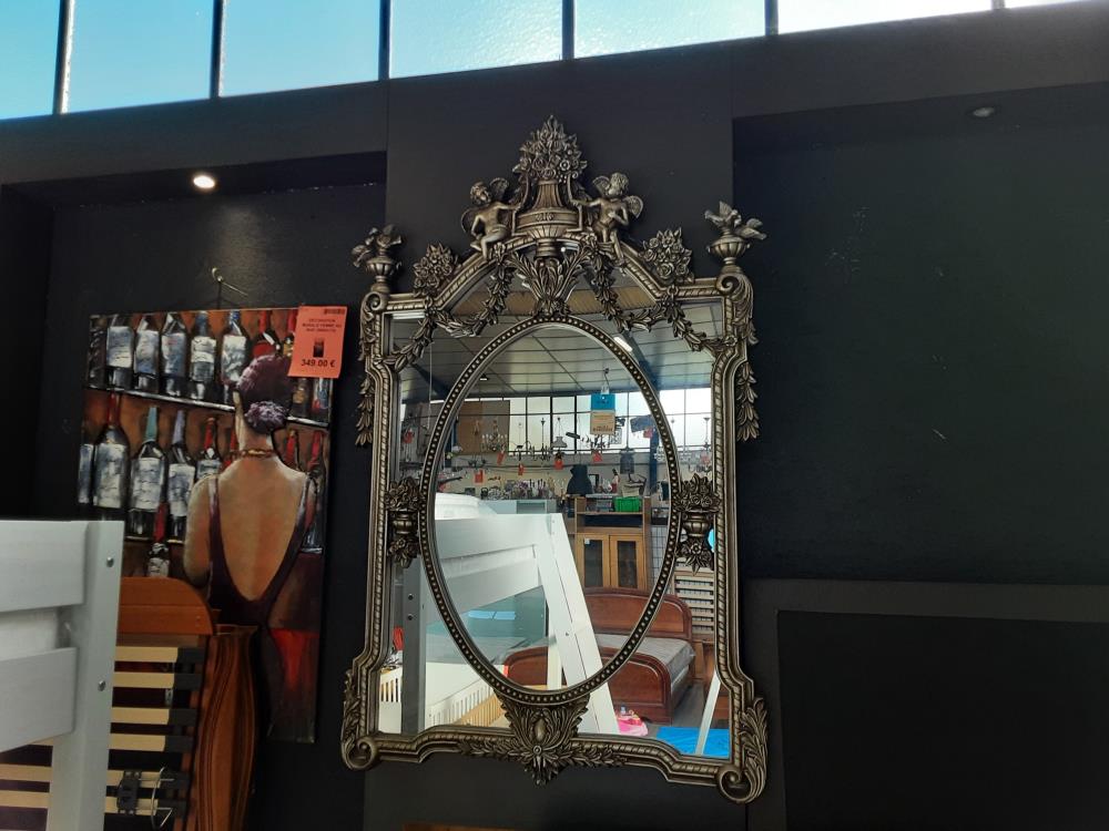 MIROIR CADRE ARGENTE ANGELOTS ET OVALE AU MILIEU JM-2
