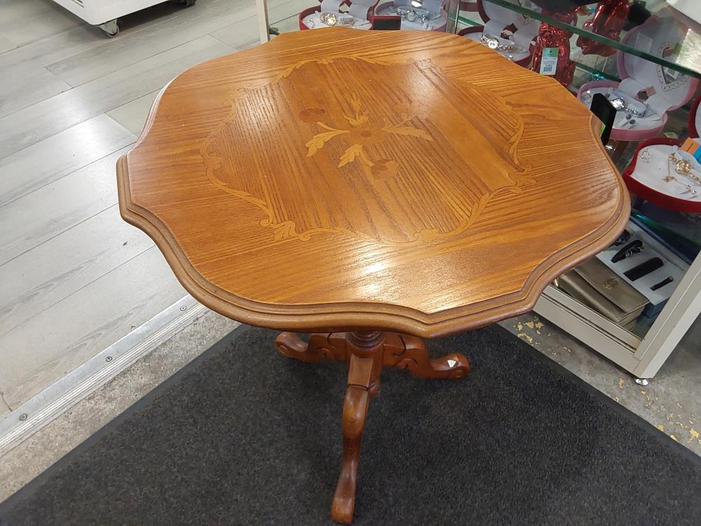 SELLETTE TABLE MARQUETEE 