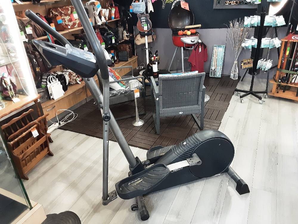 VÉLO ELLIPTIQUE PROFORM