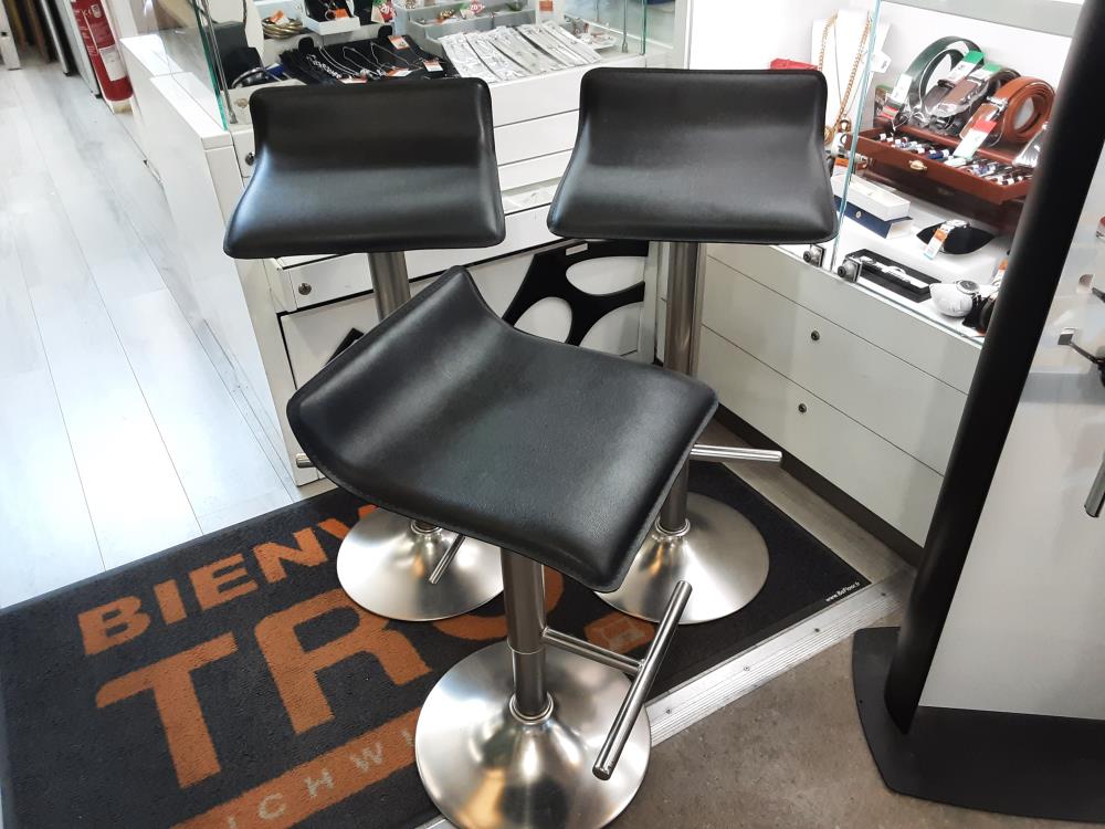 TABOURET DE BAR NOIR 