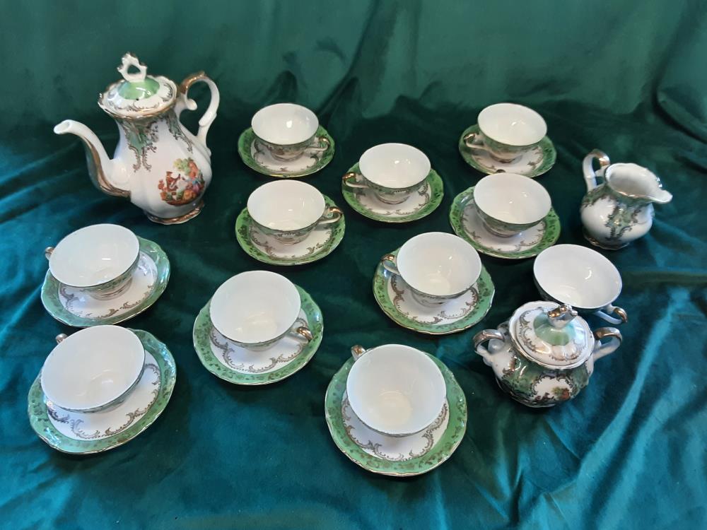 SERVICE A CAFÉ DÉCOR MARQUISE PORCELAINE - 11 TASSES+SOUS TASSES+SUCRIER+POT A LAIT+CAFETIERE