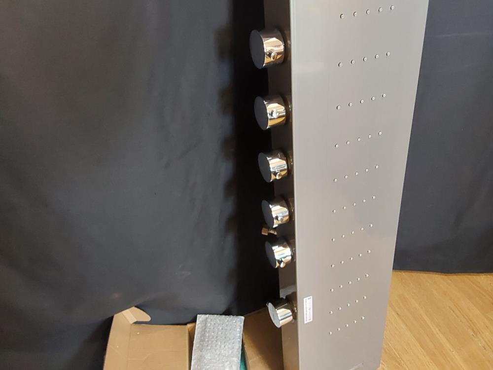 COLONNE DE DOUCHE AVEC MASSAGE CASCADE EN BAS ET EN HAUT NEUF JAMAIS SERVI 