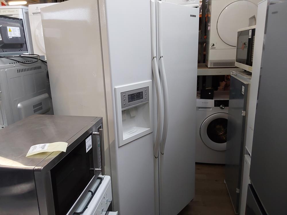REFRIGERATEUR AMERICAIN BLANC SAMSUNG SANS PLAQUE DEVANT