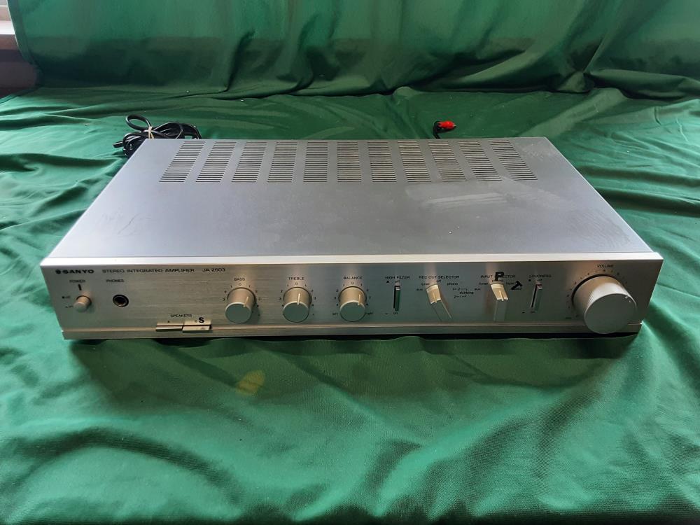 AMPLI HI-FI SANYO