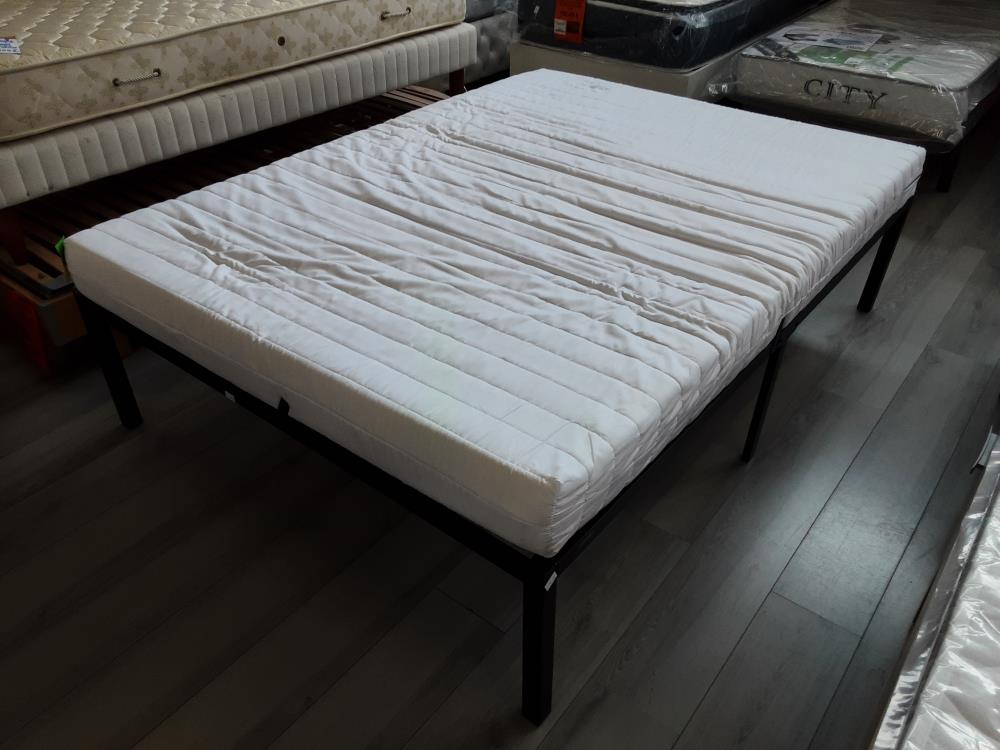 ENSEMBLE SOMMIER + MATELAS + PIEDS METAL 140 X 190