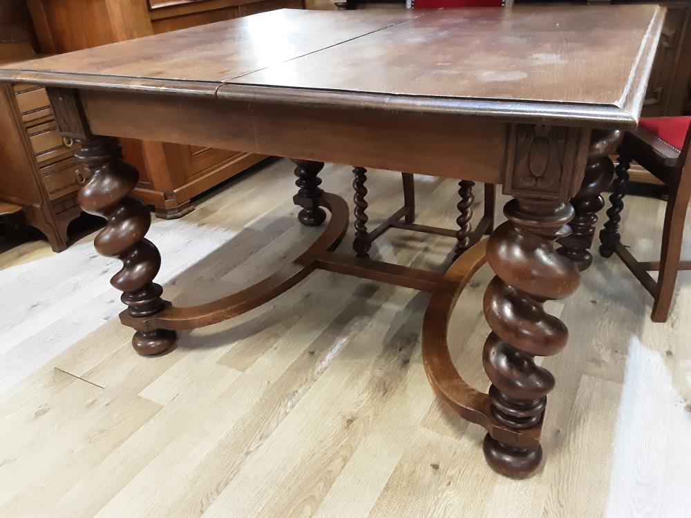 BUFFET + TABLE SANS ALONGES + 5 CHAISES HENRI II