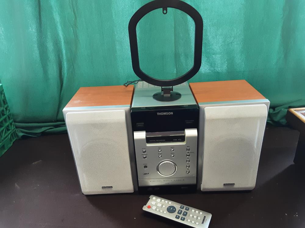 MINI CHAINE RADIO CD THOMSON + TC