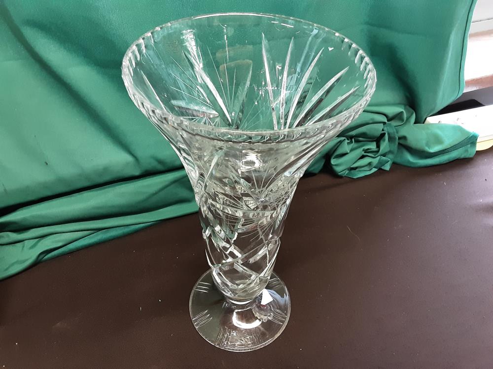 VASE ÉVASÉ SUR PIED GM CRISTAL H.31CM