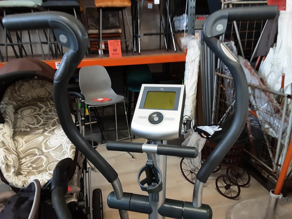 VELO ELLIPTIQUE DOMYOS