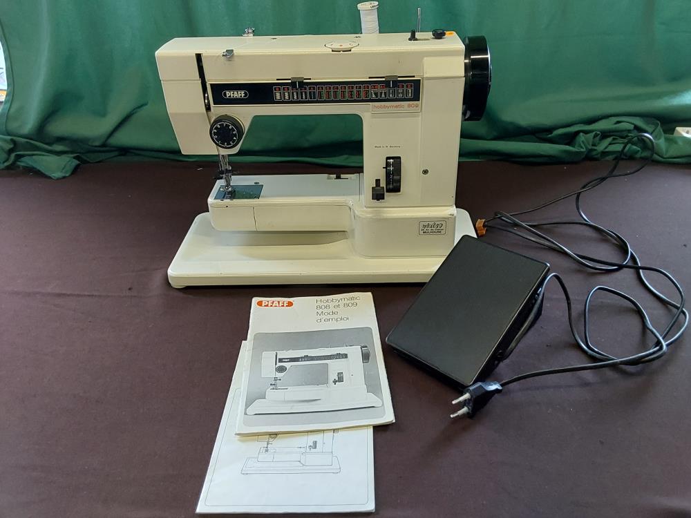 MACHINE A COUDRE PFAFF HOBBYMATIC 809