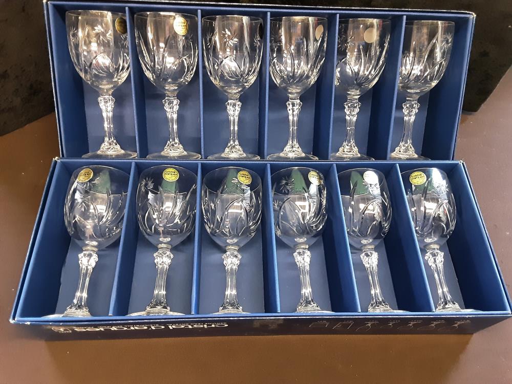 LOT DE 12 VERRES 26CL TAILLE LOIRE CRISTAL