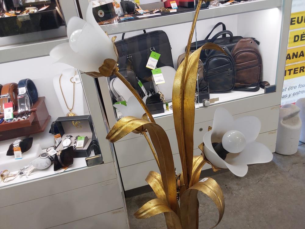 LAMPE SUR PIED FLEURS DORÉ 4 FEUX