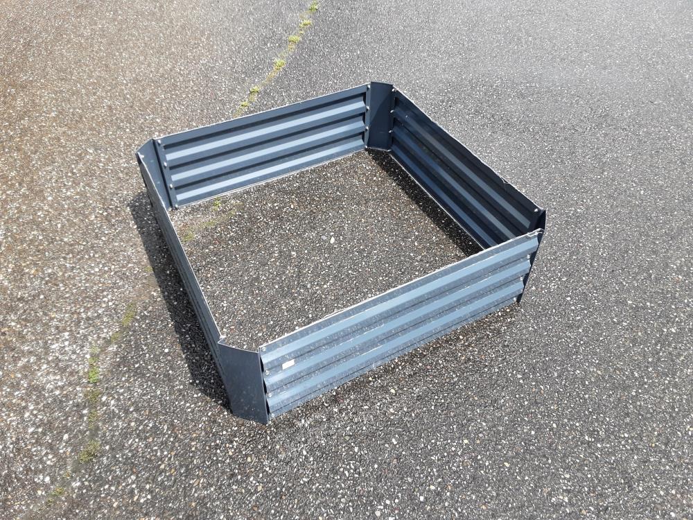 CARRÉ DE POTAGER ACIER ONDULÉ GRIS (845-517V00CG) 2ÈME CHOIX