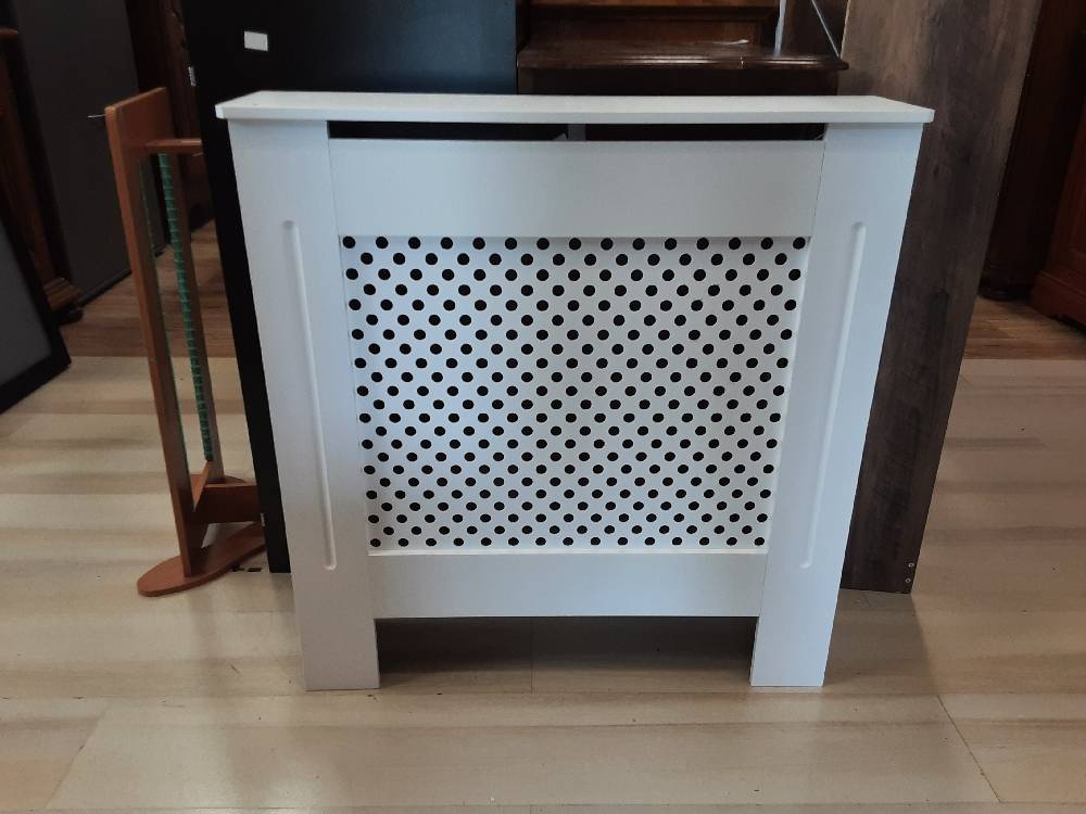 CACHE RADIATEUR BLANC MOTIFS RONDS (820-061) 2ÈME CHOIX