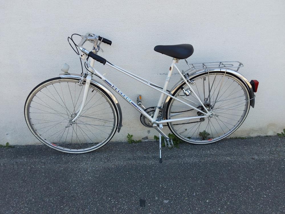 VELO DEMI COURSE PEUGEOT GRIS