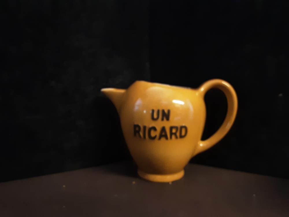 CRUCHE RONDE UN RICARD