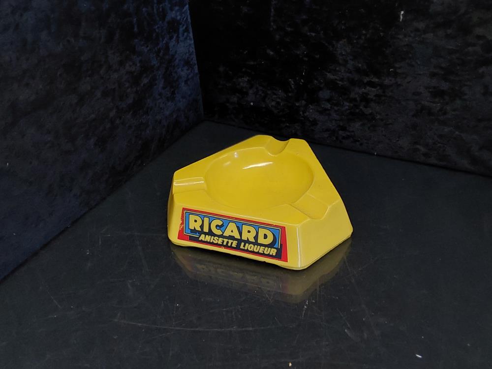 CENDRIER PORCELAINE RICARD ANISETTE