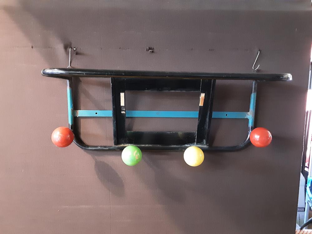 PORTE MANTEAU ANNEE 70 A RESTAURER