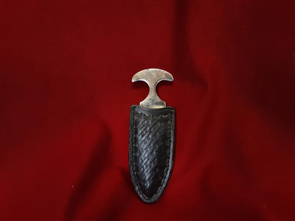DAGUE DE BOTTES AVEC ÉTUIS