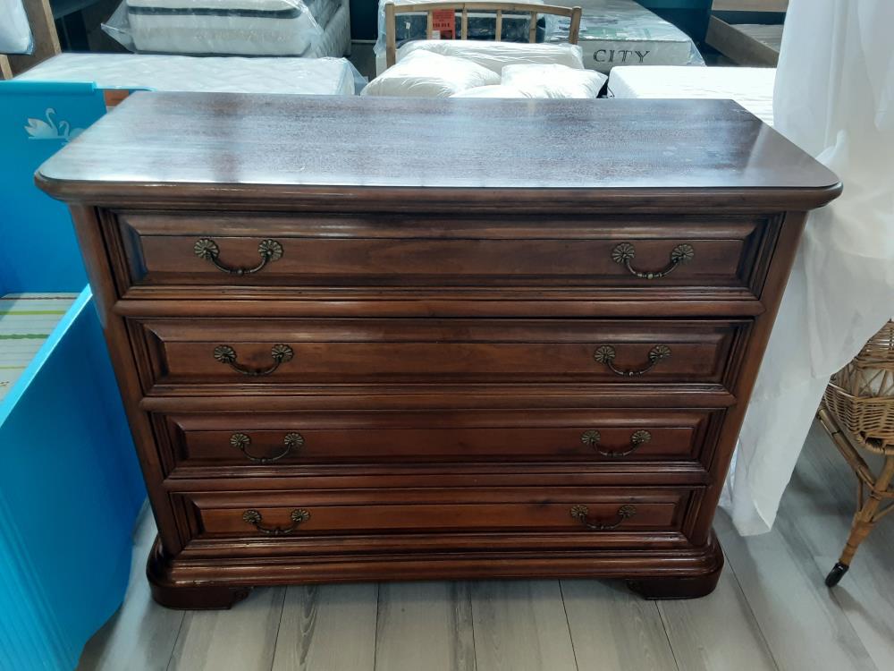 COMMODE CHATAIGNIER 4 TIROIRS